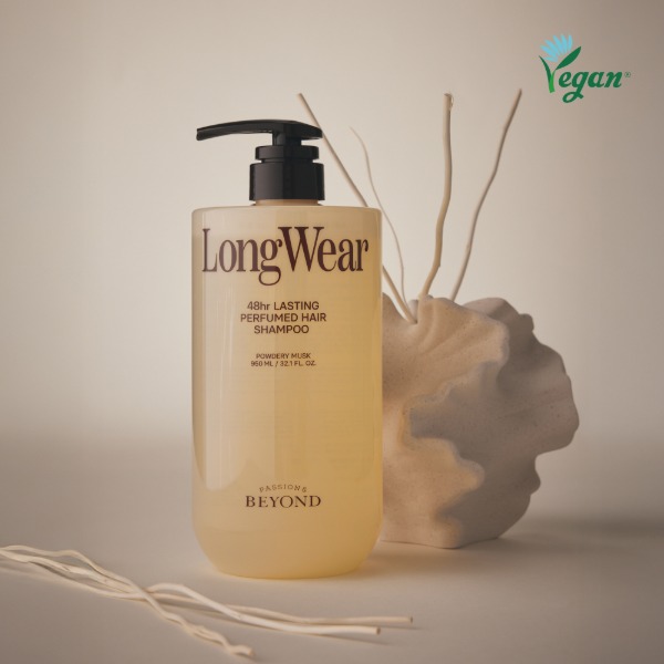 BEYOND Longwear Perfumed Shampoo Musk 950ml